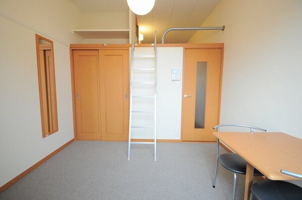 レオパレスセゾンコートの物件内観写真